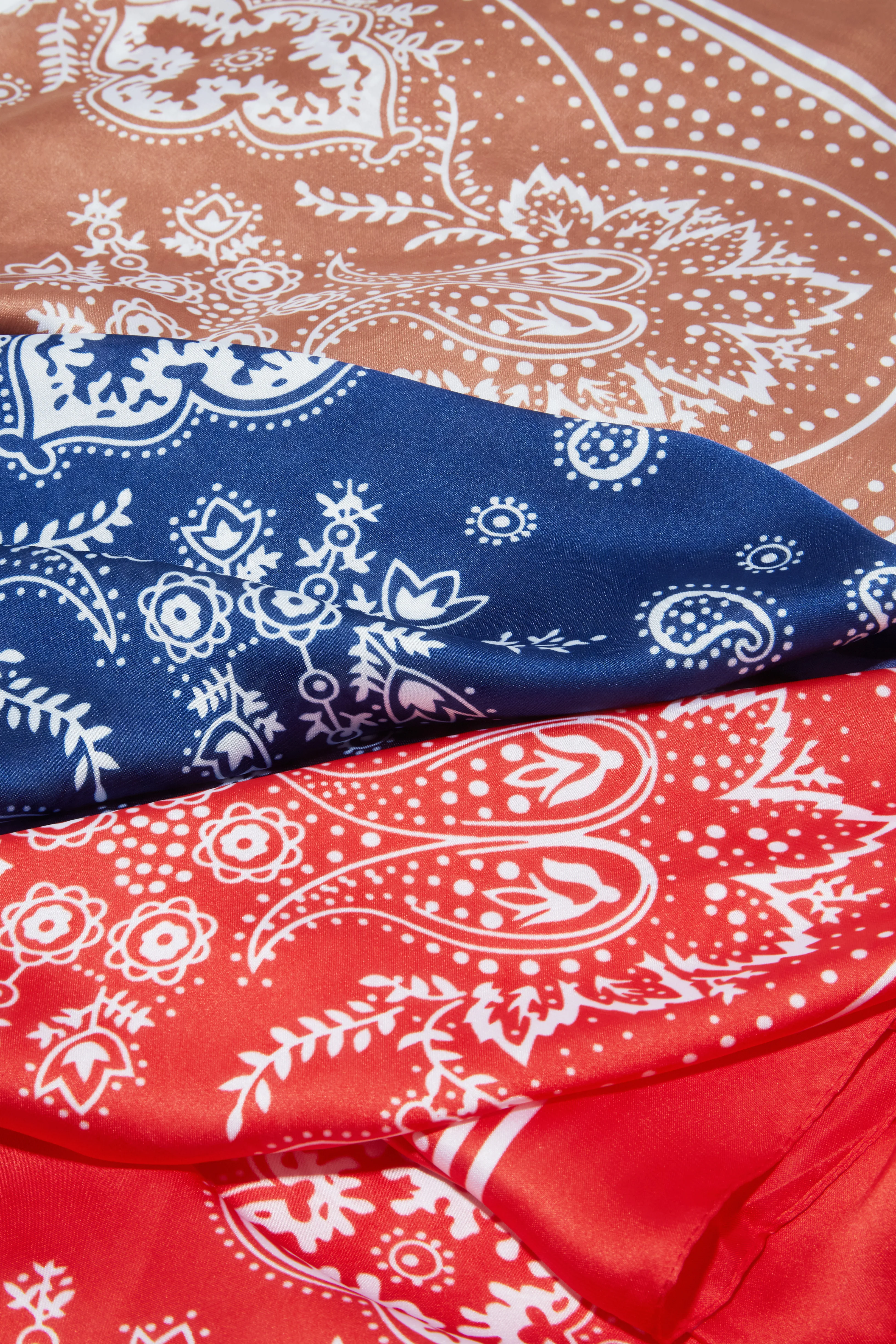 Amirah Multipurpose Scarf - Navy - Image 7