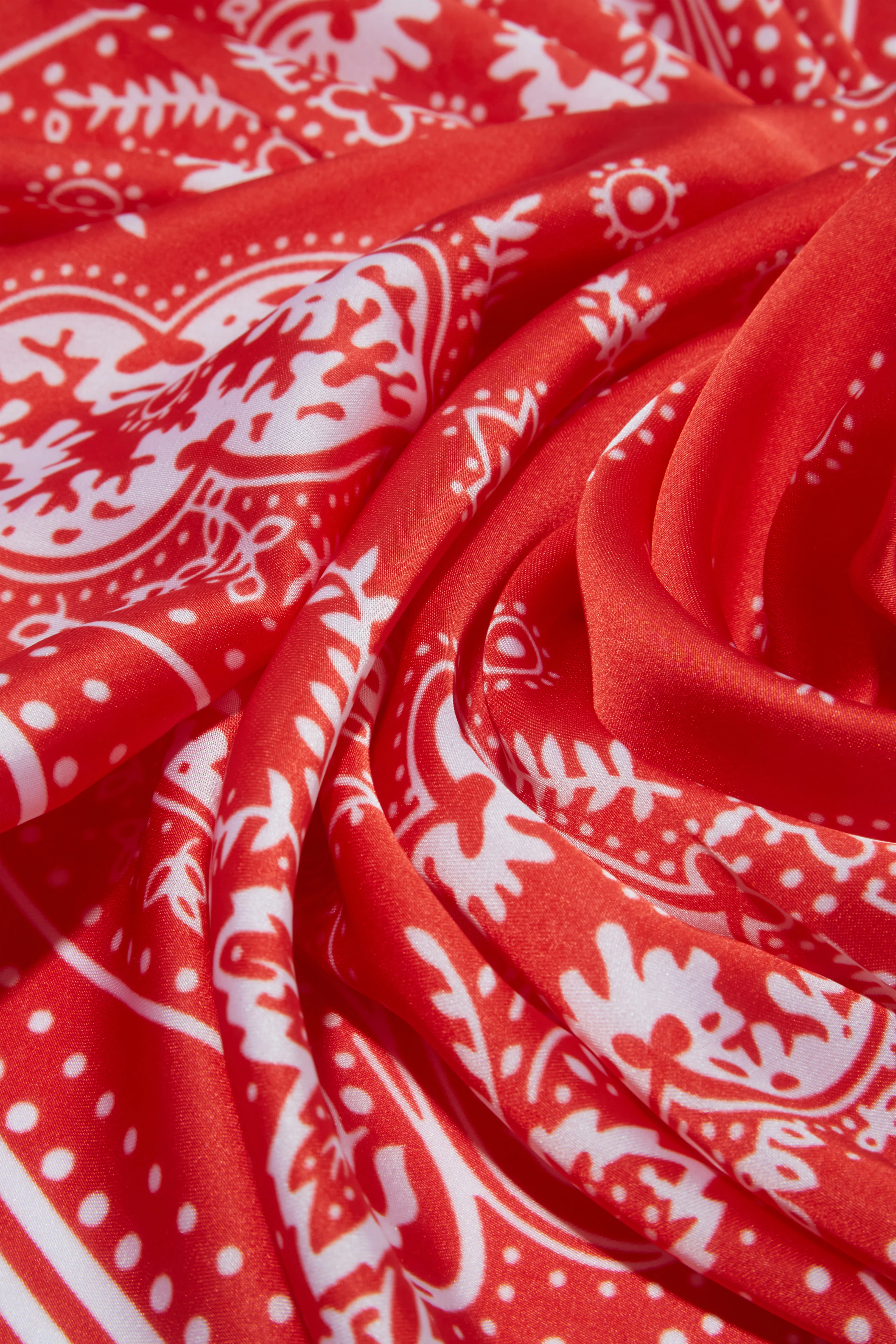 Amirah Multipurpose Scarf - Red - Image 4
