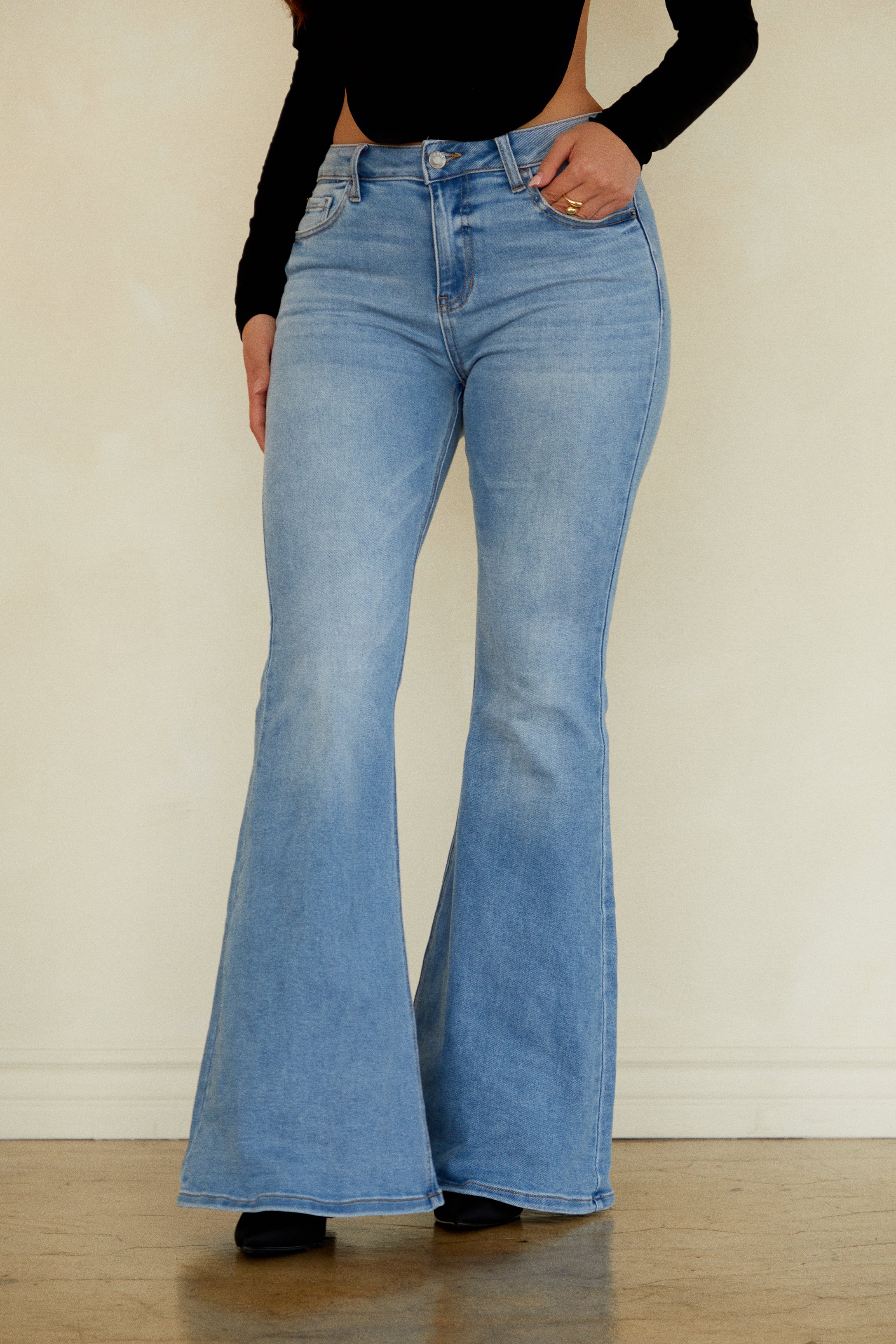 Ivette Mid Rise Super Flare Pant - Light Denim