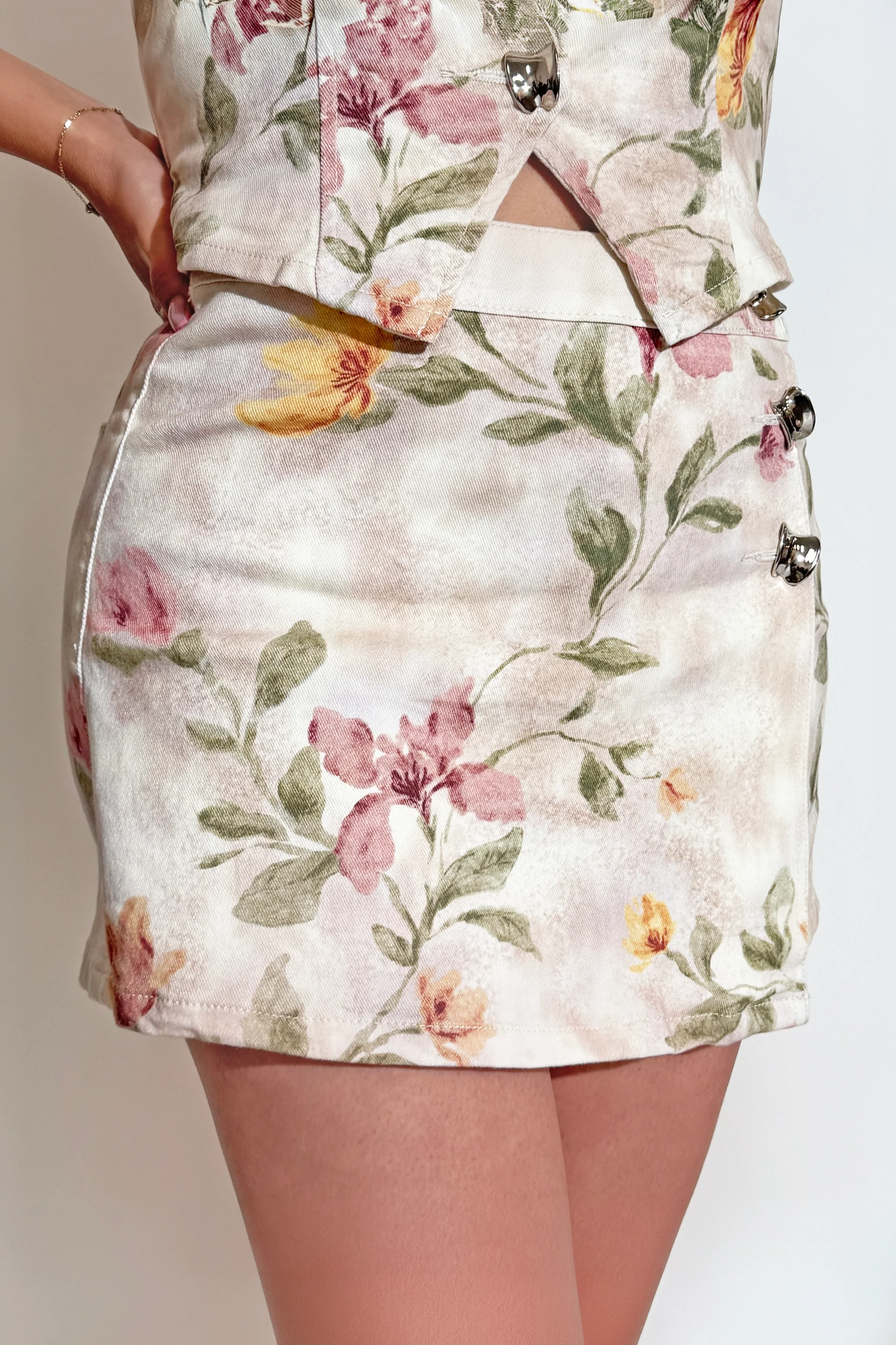 Lily Rose Vest Top - White Floral - Image 5