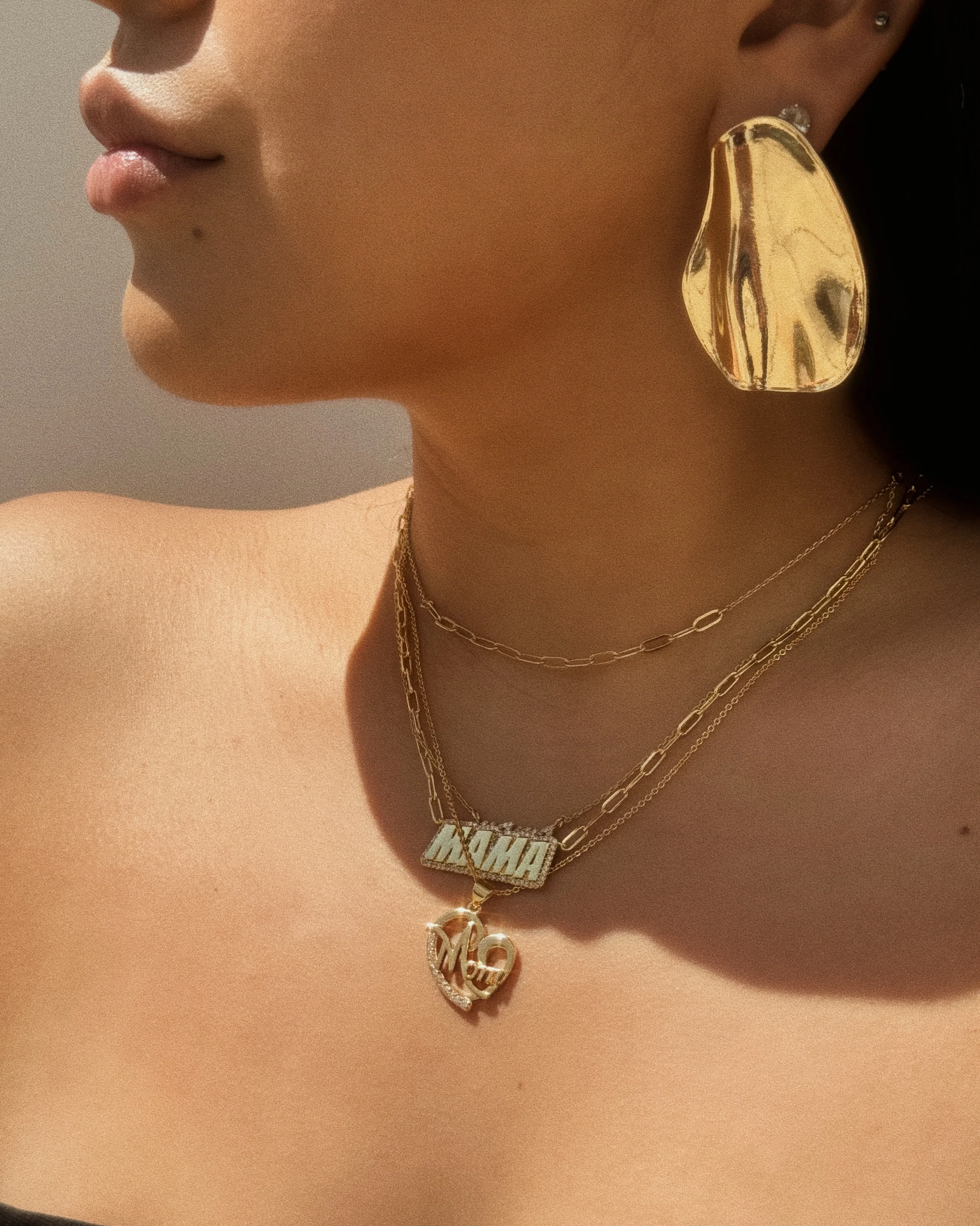 Mom Heart Gold Plated with CZ Stones Necklace - Gold - Image 3